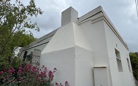 The Karoo Moon House & Cottage